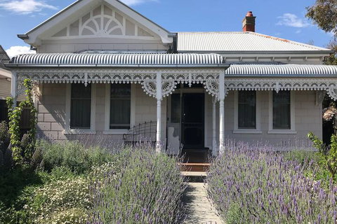 The Botanic Apartments Williamstown - Sunshine Coast Guide 1