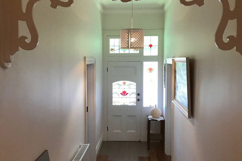 The Botanic Apartments Williamstown - Sunshine Coast Guide 6