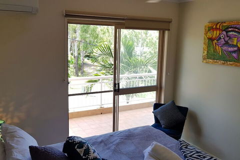 Beach House On Begley - Airlie Beach - Sunshine Coast Guide 5