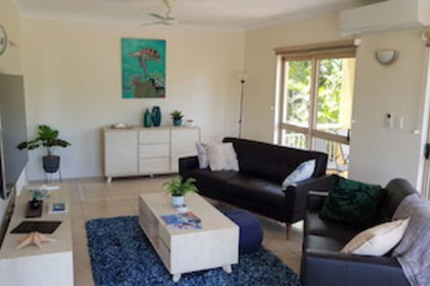 Beach House On Begley - Airlie Beach - Sunshine Coast Guide 0