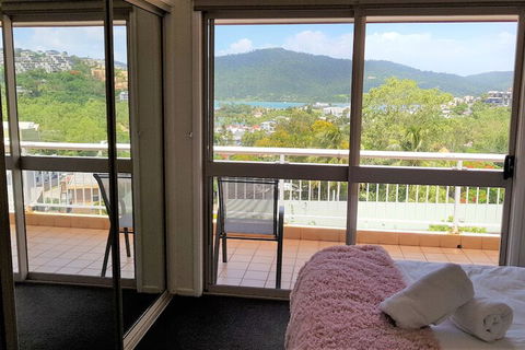 Beach House On Begley - Airlie Beach - Sunshine Coast Guide 3
