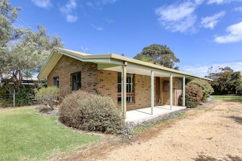 Deppelers - Sunshine Coast Guide 0