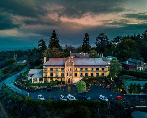 Mount Lofty House MGallery - Sunshine Coast Guide 1