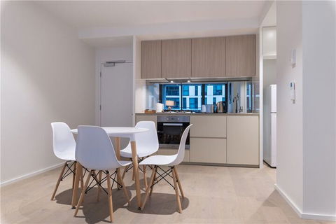 APC On Collins - Sunshine Coast Guide 2