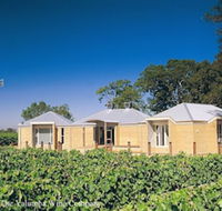 Yalumba Menzies Retreat - Sunshine Coast Guide
