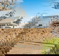Grandview Accommodation - The Elm Tree Apartments - Sunshine Coast Guide
