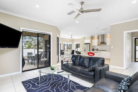Central Gold Coast Large, Modern, Elevated Home - Sunshine Coast Guide 2