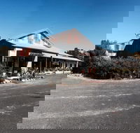 Hill end lodge - Sunshine Coast Guide