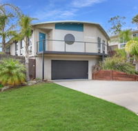 Lake House - Sunshine Coast Guide