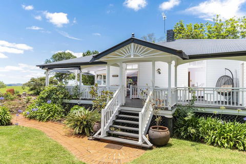Rosewood Estate - Sunshine Coast Guide 2