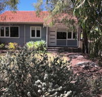 Barefoot Beach Cottage - Sunshine Coast Guide