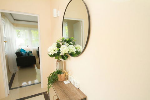 Baulkham Hills Beauty - Sunshine Coast Guide 3