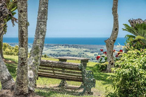 A PERFECT STAY - Pacific Ridge - Sunshine Coast Guide 3