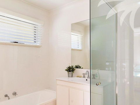 Amaroo Sunset Lodge - Sunshine Coast Guide 5