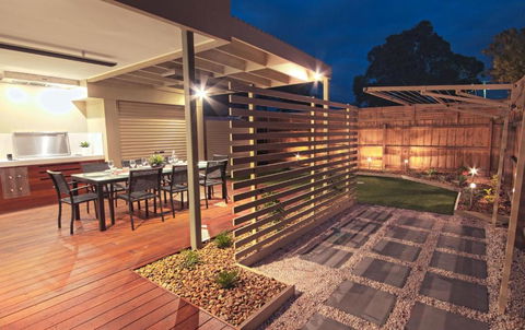 Amaroo - Sunshine Coast Guide 1