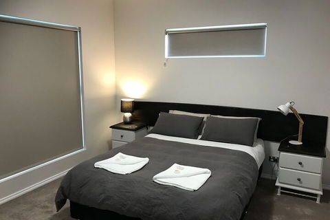 Beaufortia Views - Sunshine Coast Guide 2