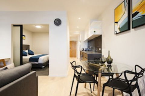 Artel Apartment Hotel Melbourne - Sunshine Coast Guide 0