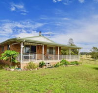 Country Breeze Farm Stay - Sunshine Coast Guide