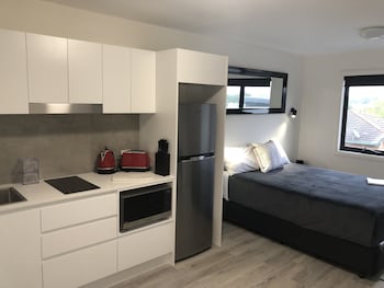 Alfred Apartment - Sunshine Coast Guide 0
