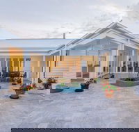 Elegance on She Oak - Sunshine Coast Guide