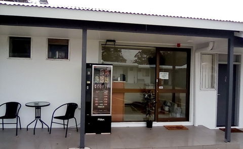 Appin Village Motel - Sunshine Coast Guide 0