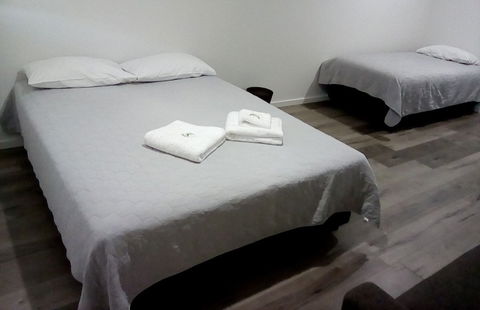 Appin Village Motel - Sunshine Coast Guide 3