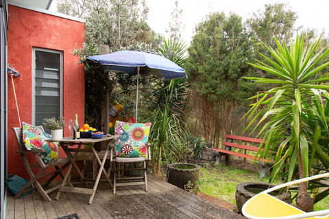 Smith Beach Getaways Beachwood Garden Studio - Sunshine Coast Guide 4