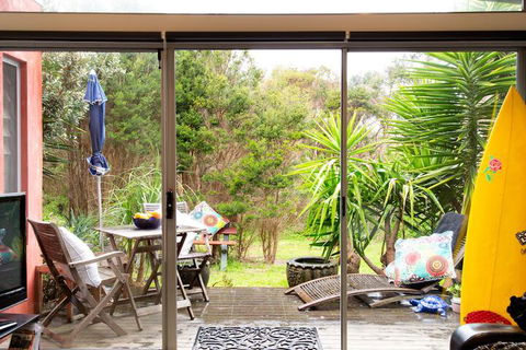 Smith Beach Getaways Beachwood Garden Studio - Sunshine Coast Guide 3