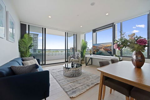 New Contemporary Apartment Near Macquarie Centre - Sunshine Coast Guide 3