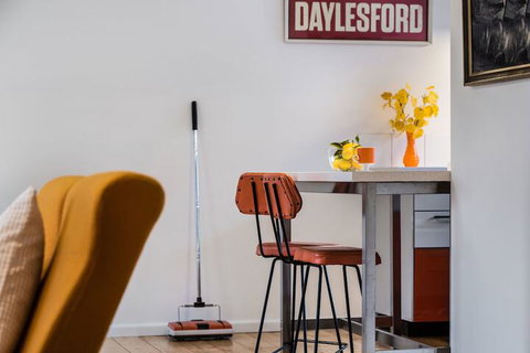 Trathen On Granville - Sunshine Coast Guide 2