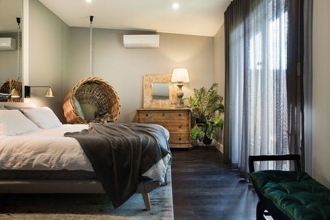 Arya - Sunshine Coast Guide 5