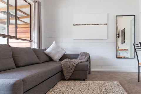 Prom Coast Apartments - Sunshine Coast Guide 1