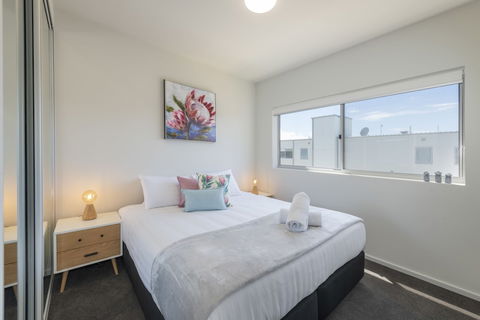 Astra Apartments Merewether - Sunshine Coast Guide 1