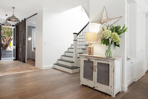 Bay House - Sunshine Coast Guide 1