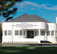 Deco Beach Luxury Apartments - Sunshine Coast Guide