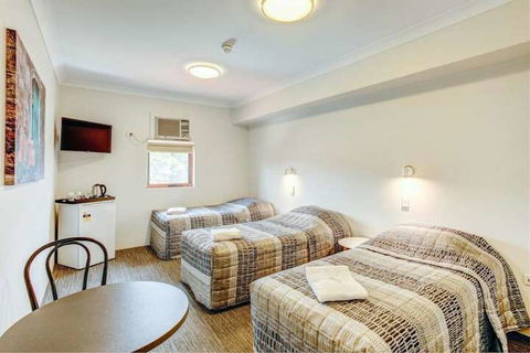 Arena Hotel - Sunshine Coast Guide 7