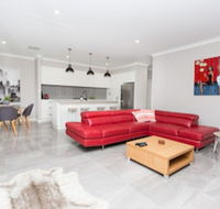 Best Central Wagga Townhouse - Sunshine Coast Guide