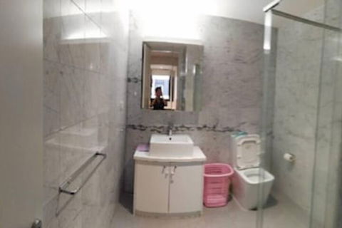 Notting Hill Apartment - Sunshine Coast Guide 3