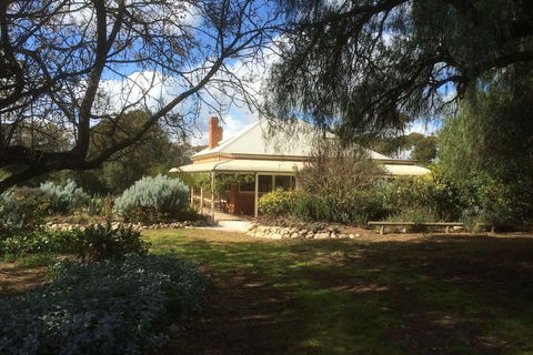 Thalia Getaway Villa - Sunshine Coast Guide 0