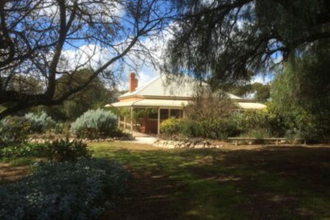 Thalia Getaway Villa - Sunshine Coast Guide 1