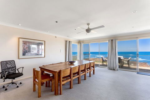 Birubi Lane 4 Anna Bay - Sunshine Coast Guide 1