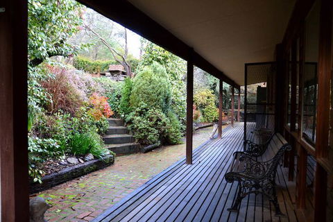 Alrima Lodge Bright - Sunshine Coast Guide 7