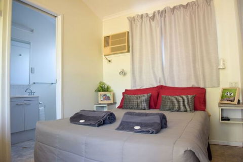Mataranka Roadhouse - Sunshine Coast Guide 3