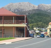 Mt Lyell Motor Inn - Sunshine Coast Guide