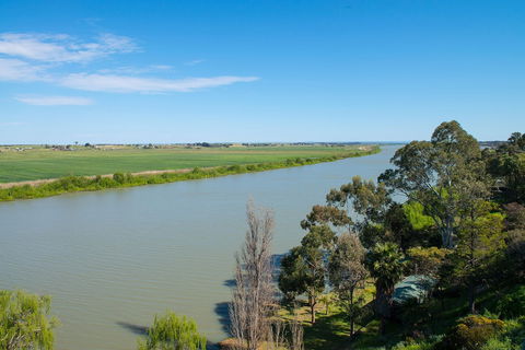 Riverside Hotel Motel - Sunshine Coast Guide 0