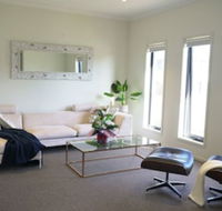 Brand New 4 Bedrooms House - Sunshine Coast Guide