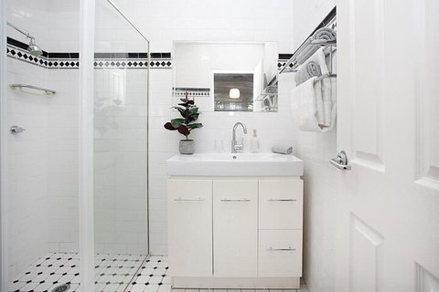 The Renwick - Sunshine Coast Guide 6