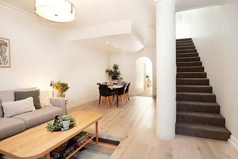 The Renwick - Sunshine Coast Guide 2