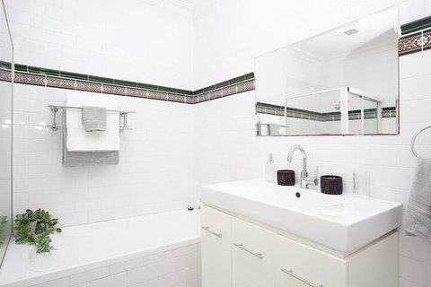 The Renwick - Sunshine Coast Guide 4