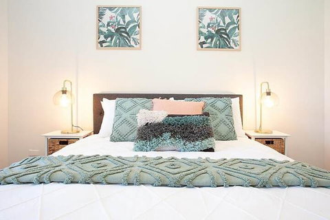 The Renwick - Sunshine Coast Guide 5